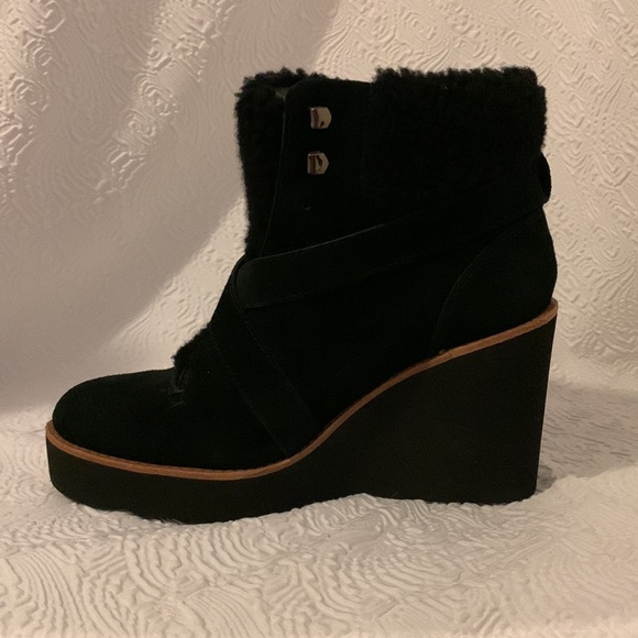 Coach Kenna Boots Black Suede Shearling size 8.5 (firm) - Picture 6 of 13